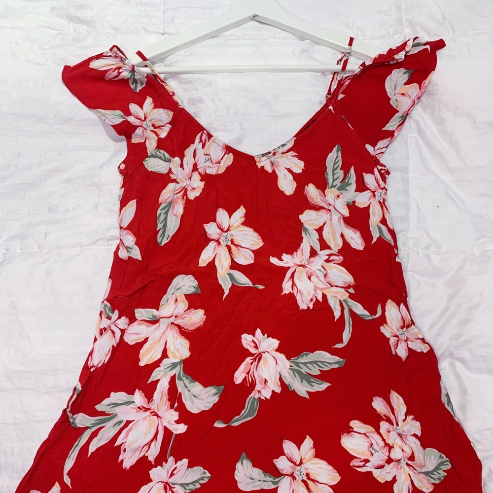 Red Hawaii dress with flowers - Picture 1 of 2